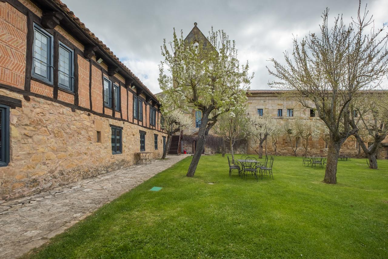Hotel Posada Santa Maria La Real Aguilar de Campoo Ngoại thất bức ảnh