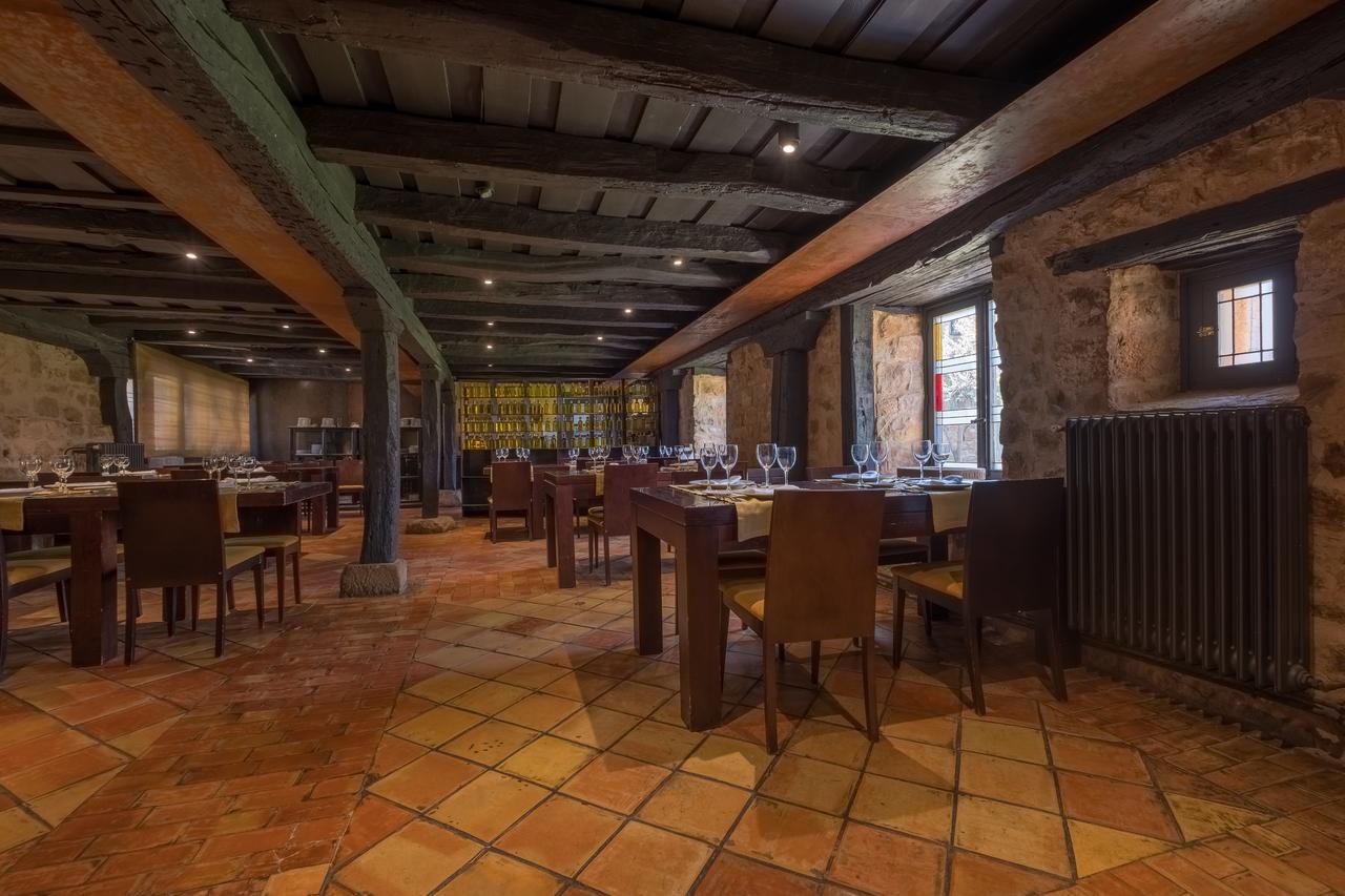 Hotel Posada Santa Maria La Real Aguilar de Campoo Ngoại thất bức ảnh