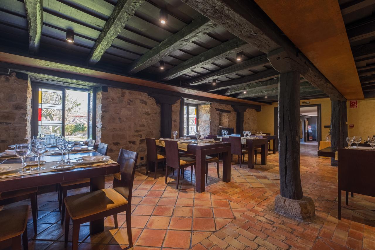 Hotel Posada Santa Maria La Real Aguilar de Campoo Ngoại thất bức ảnh